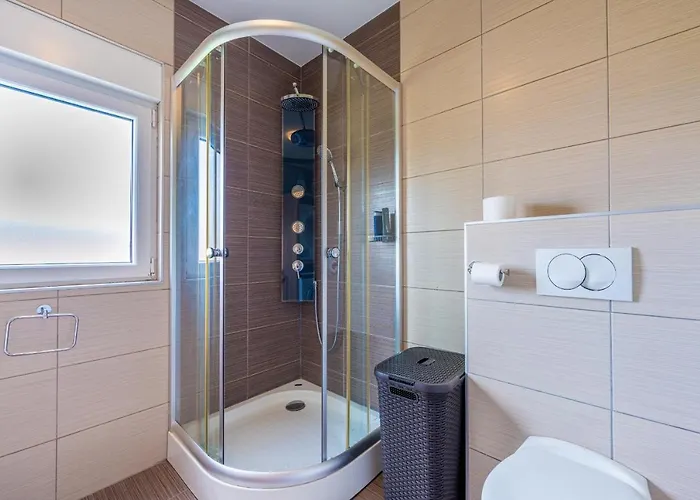 Dvor 别墅 沃德年