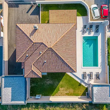 Villa Dvor