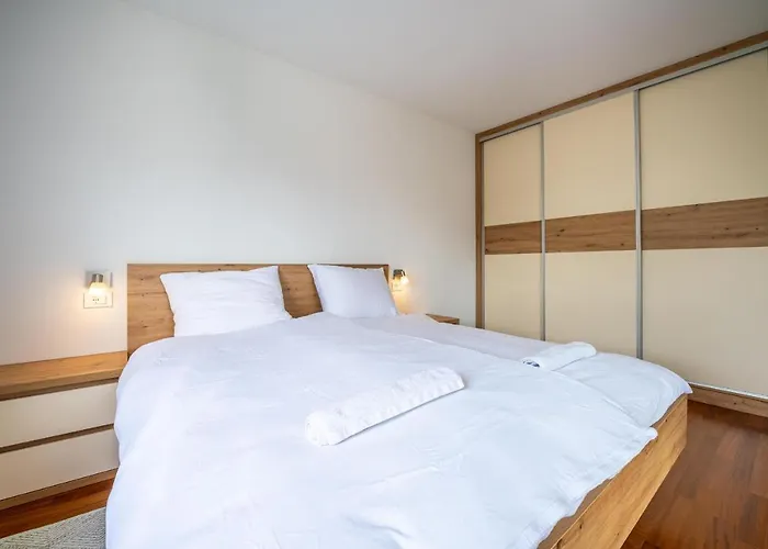 Dvor וילה וודניאן