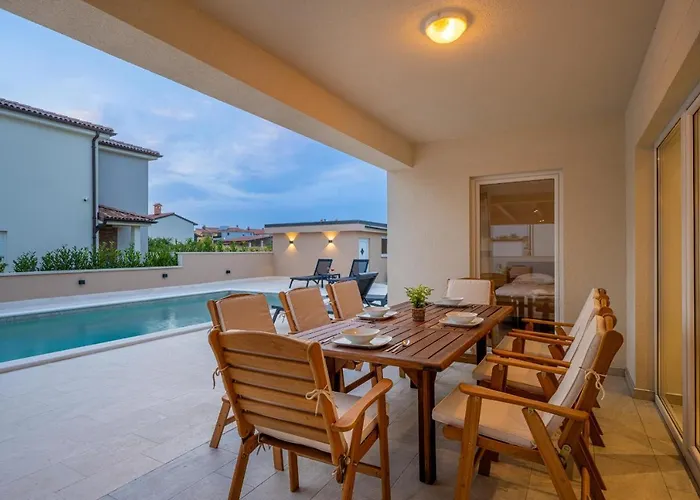 וילה Dvor וודניאן