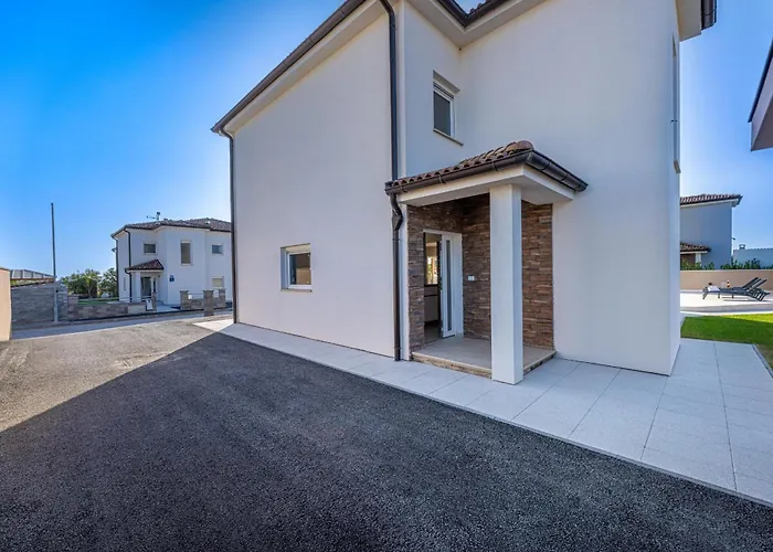 Dvor וילה וודניאן